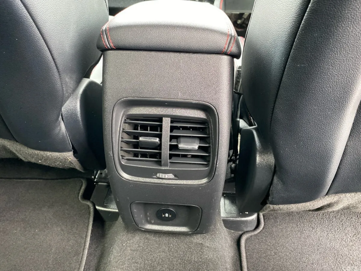 Ford Kuga MPV, Petrol Plug-in Hybrid, 2023, Red