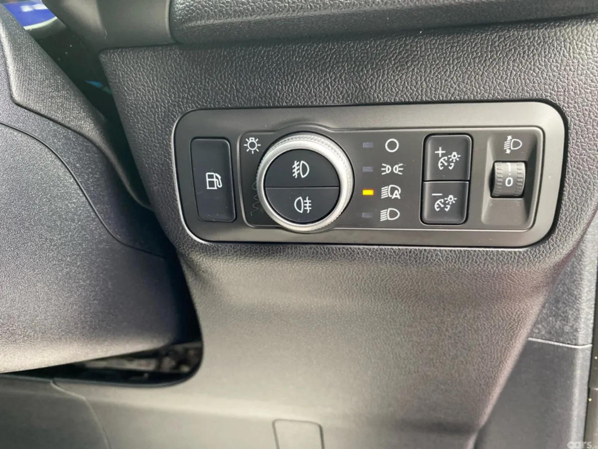 Ford Kuga MPV, Petrol Plug-in Hybrid, 2023, Red