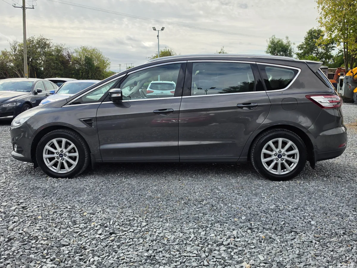 Ford S-Max MPV, Diesel, 2017, Grey