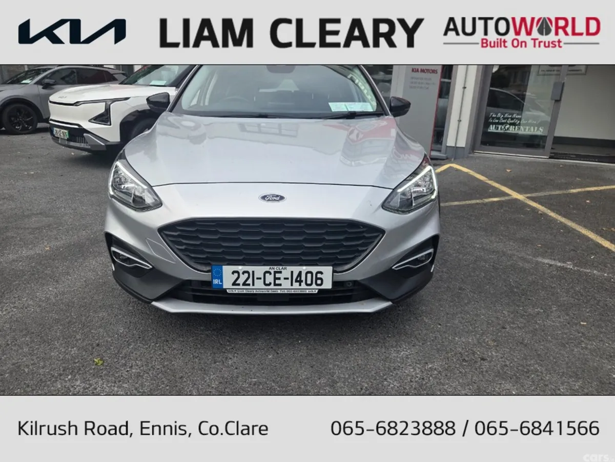 Ford Focus Hatchback, Petrol, 2022, Grey