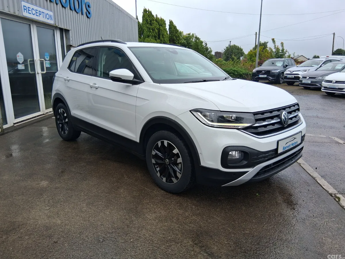 Volkswagen T-Cross Hatchback, Petrol, 2021, White