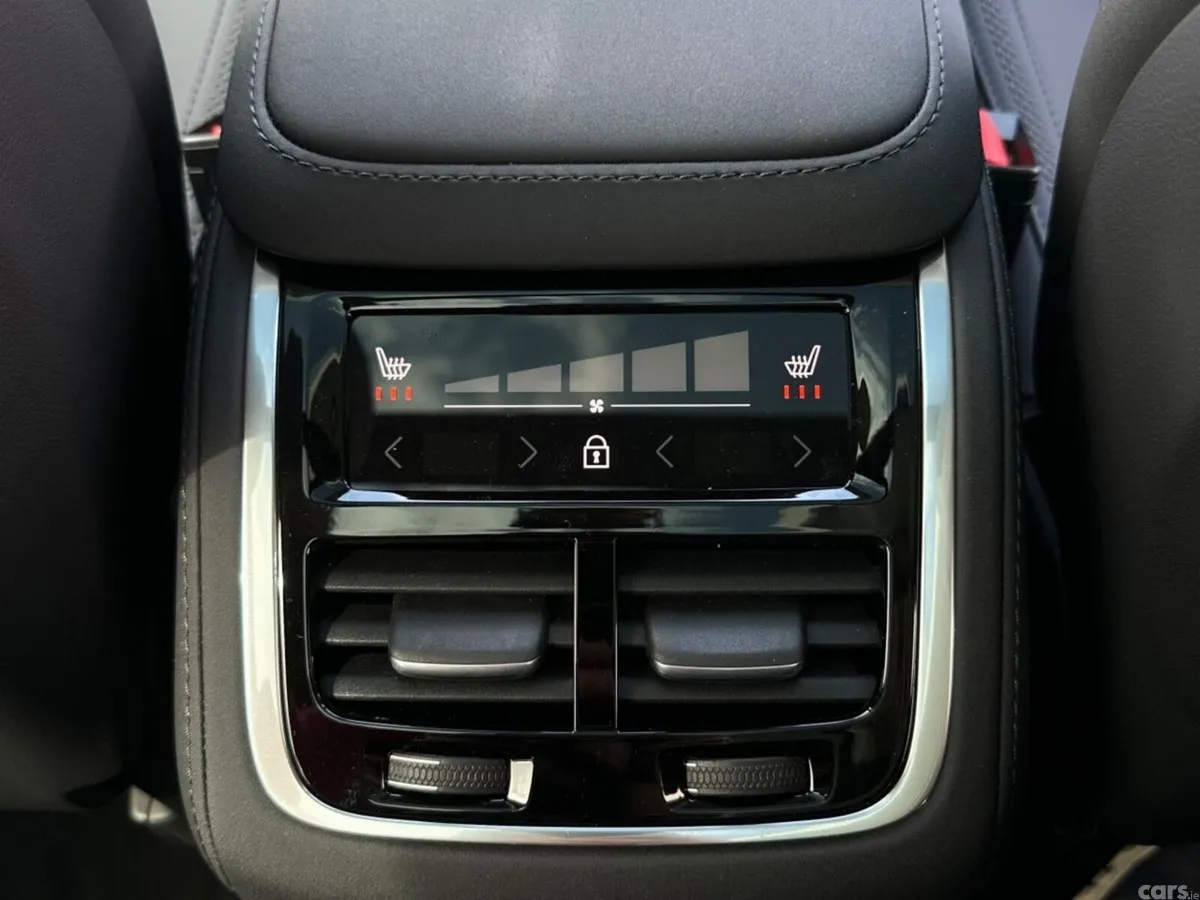 Volvo XC90 SUV, Petrol Plug-in Hybrid, 2026, Red