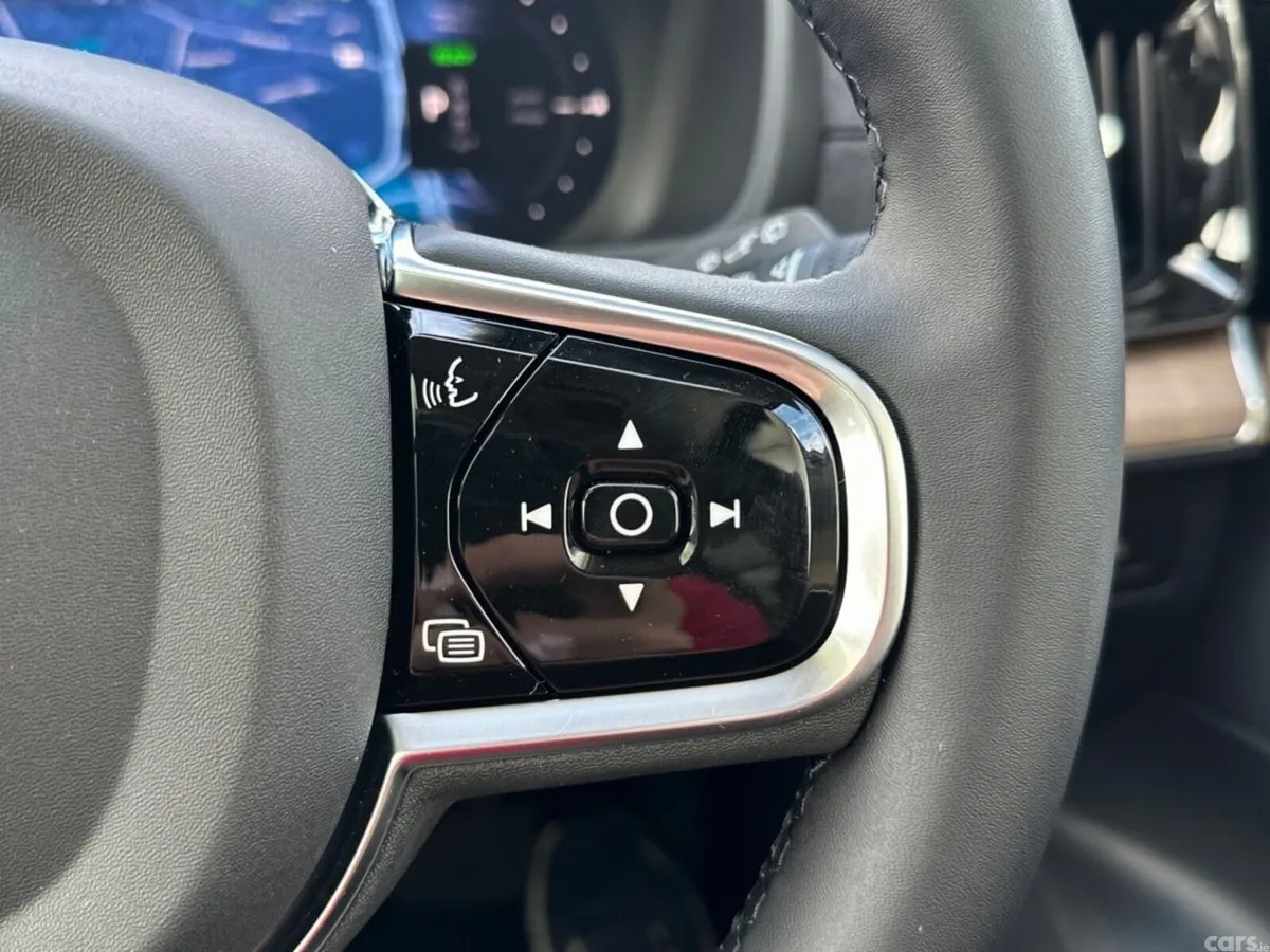 Volvo XC90 SUV, Petrol Plug-in Hybrid, 2026, Red