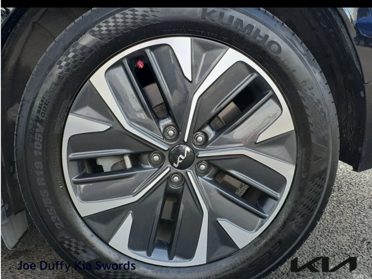 Kia EV6 MPV, Electric, 2024, Red
