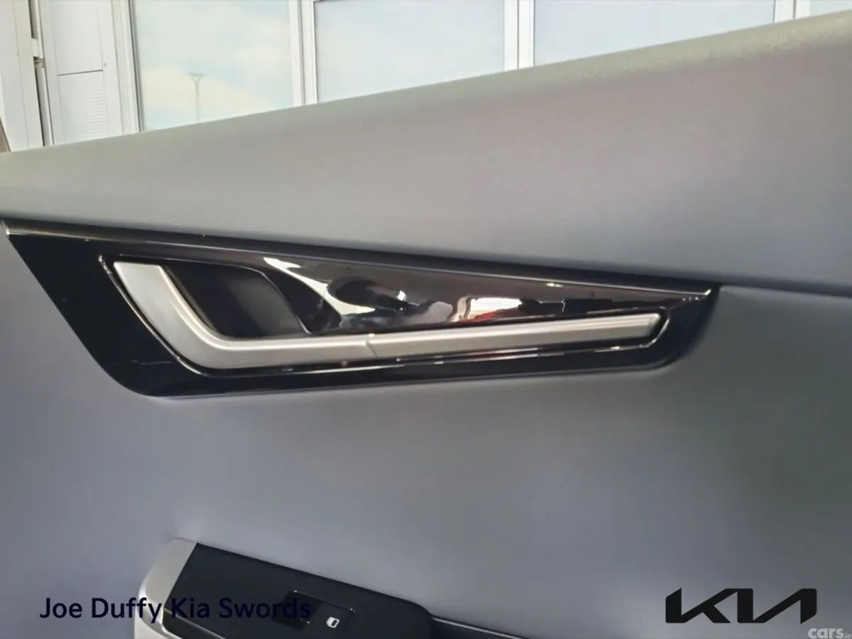 Kia EV6 MPV, Electric, 2024, Red