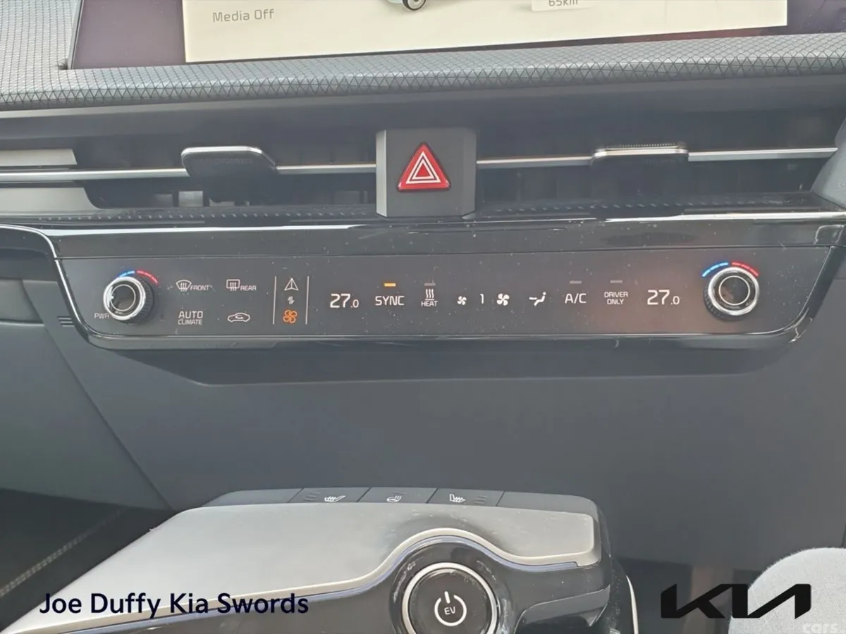Kia EV6 MPV, Electric, 2024, Red