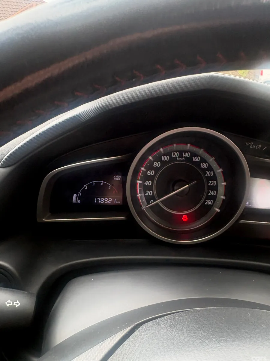 Mazda Mazda3 Saloon, Diesel, 2015, Grey