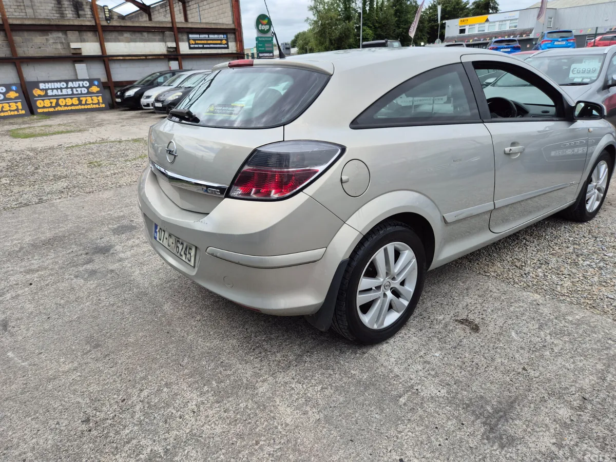 Opel Astra Hatchback, Petrol, 2007, Yellow