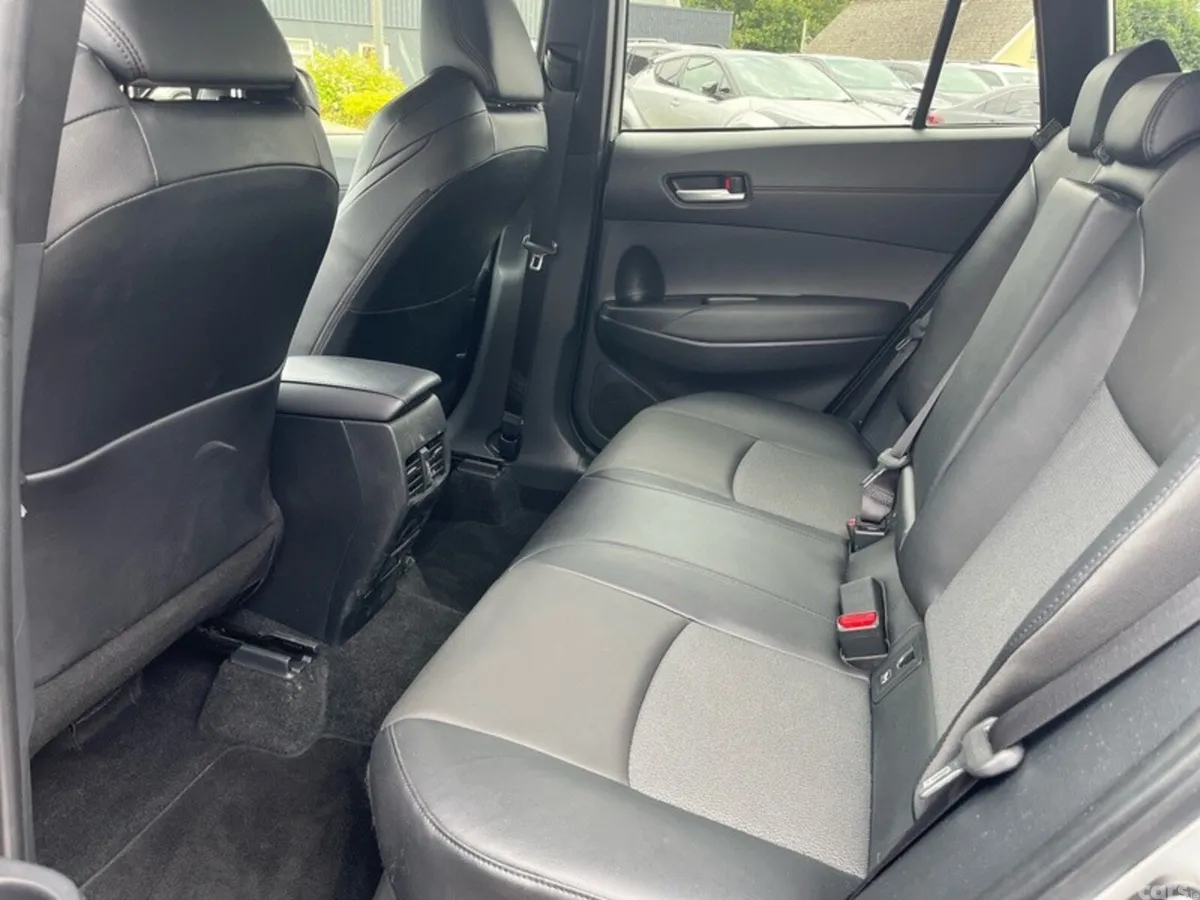 Toyota Corolla Cross SUV, Petrol Hybrid, 2024, Grey