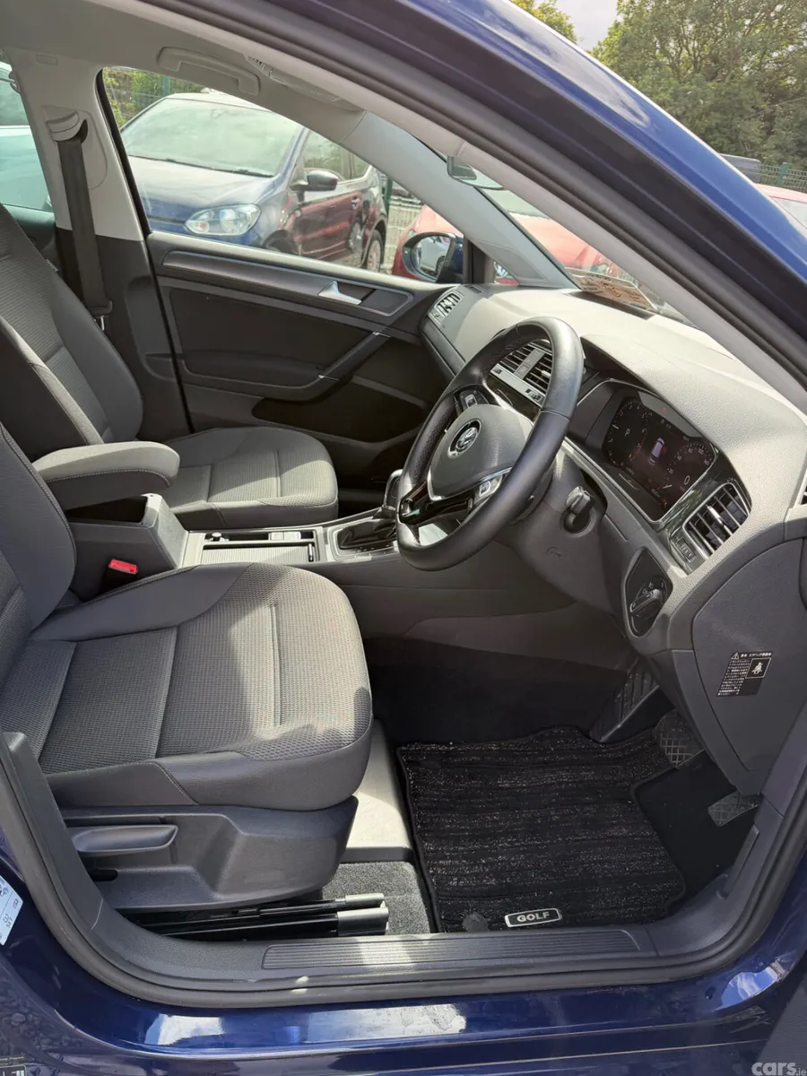 Volkswagen Golf Hatchback, Petrol, 2019, Blue