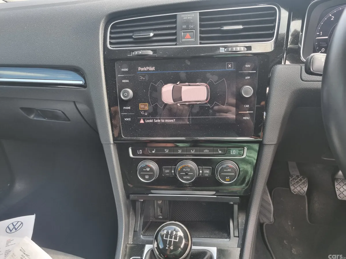 Volkswagen Golf Estate, Diesel, 2018, Red