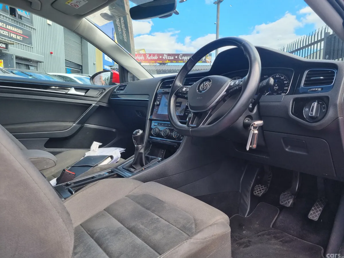 Volkswagen Golf Estate, Diesel, 2018, Red