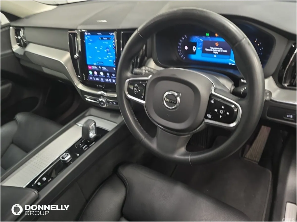 Volvo XC60 Estate, Diesel, 2023, Silver