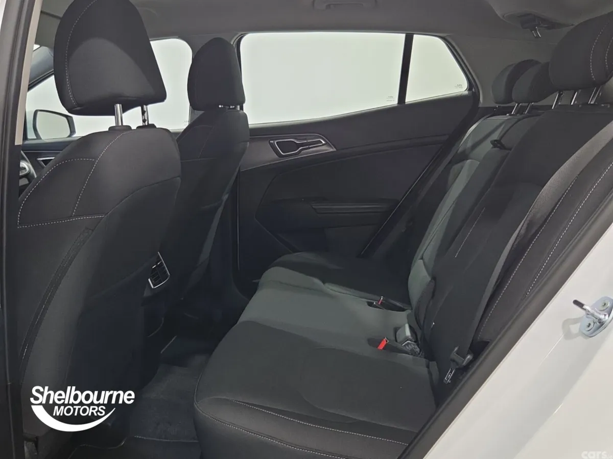 Kia Sportage Estate, Petrol, 2024, White