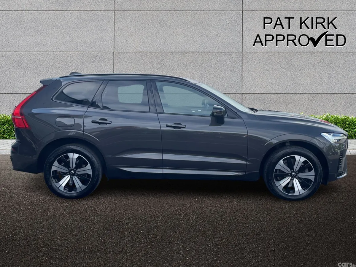 Volvo XC60 Estate, Petrol Hybrid, 2023, Grey