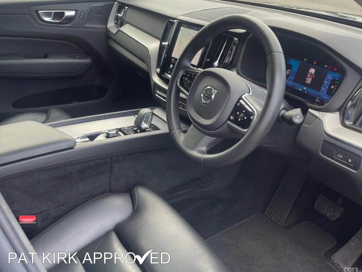 Volvo XC60 Estate, Petrol Hybrid, 2023, Grey