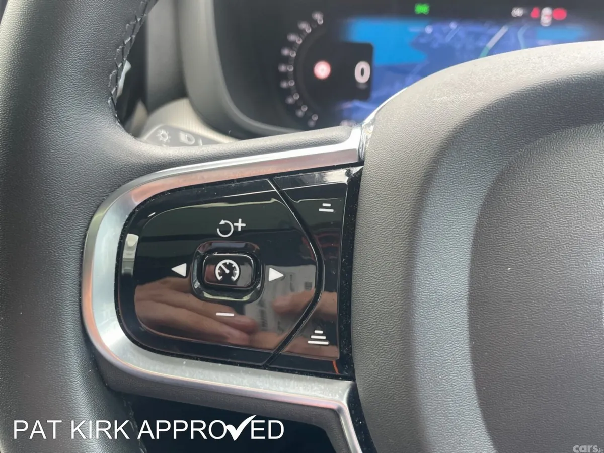 Volvo XC60 Estate, Petrol Hybrid, 2023, Grey