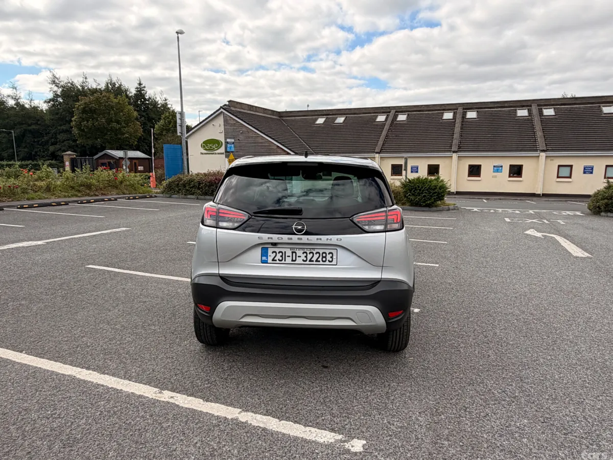 Opel Crossland SUV, Diesel, 2023, Grey