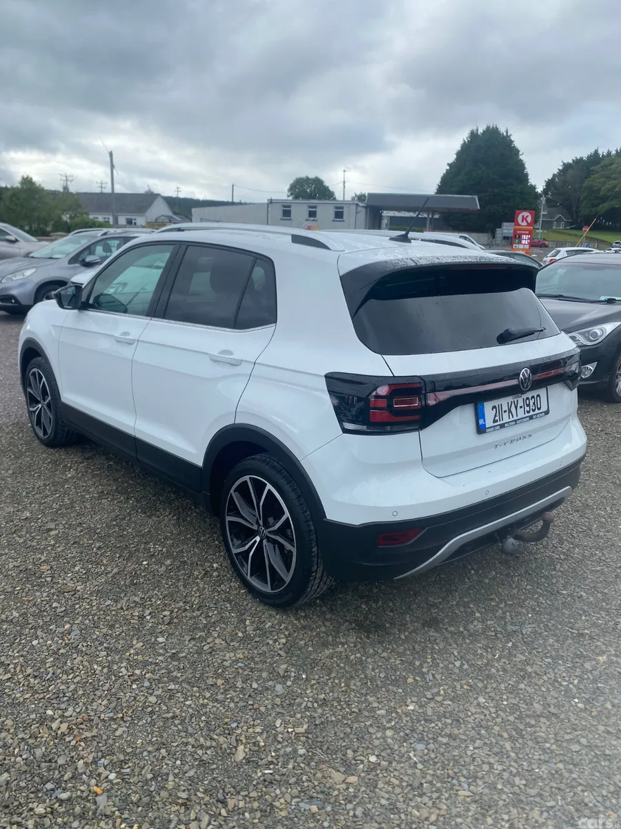 Volkswagen T-Cross Estate/Jeep, Petrol, 2021, White