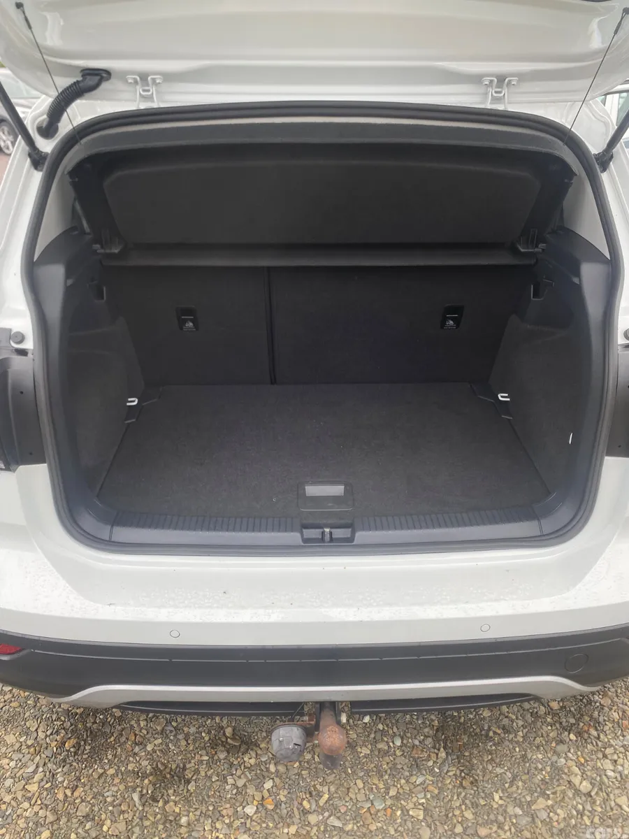 Volkswagen T-Cross Estate/Jeep, Petrol, 2021, White