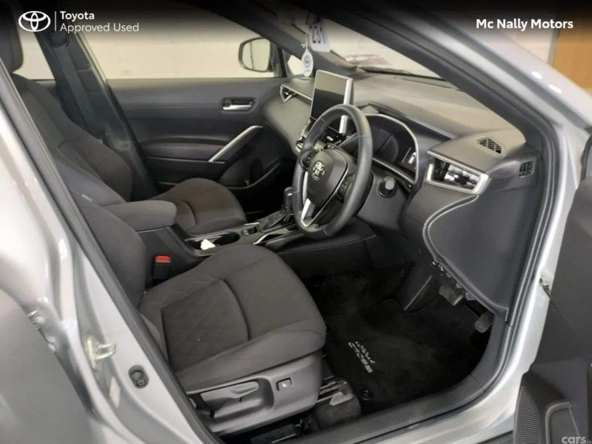 Toyota Corolla Cross Hatchback, Petrol Hybrid, 2024, Silver