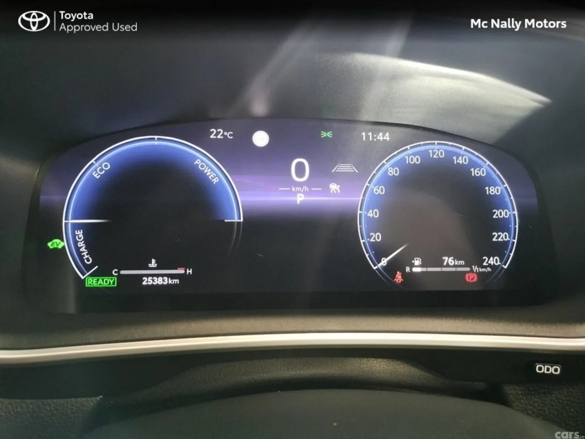 Toyota Corolla Cross Hatchback, Petrol Hybrid, 2024, Silver