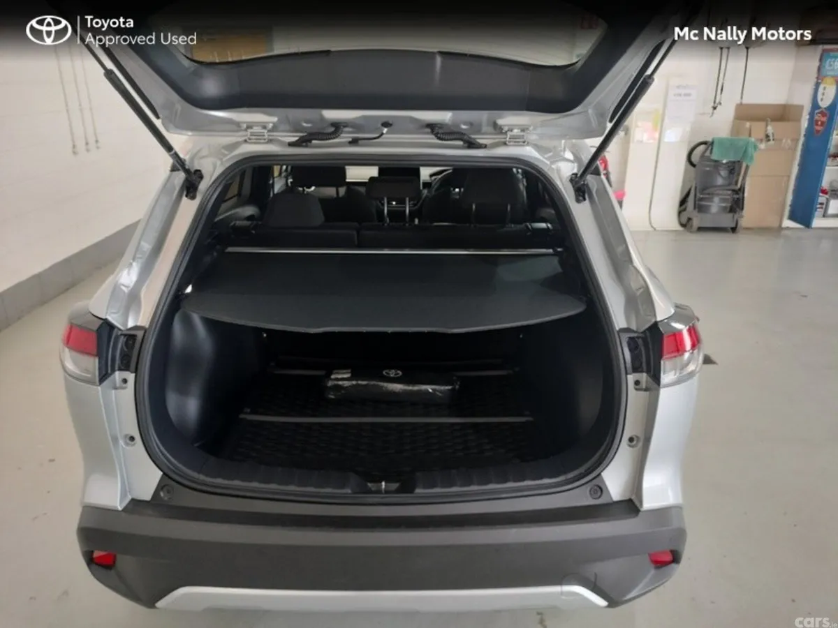 Toyota Corolla Cross Hatchback, Petrol Hybrid, 2024, Silver