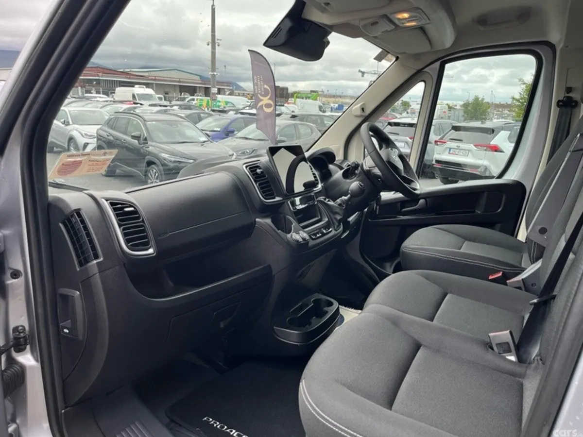 Toyota Proace Van, Diesel, 2026, Silver