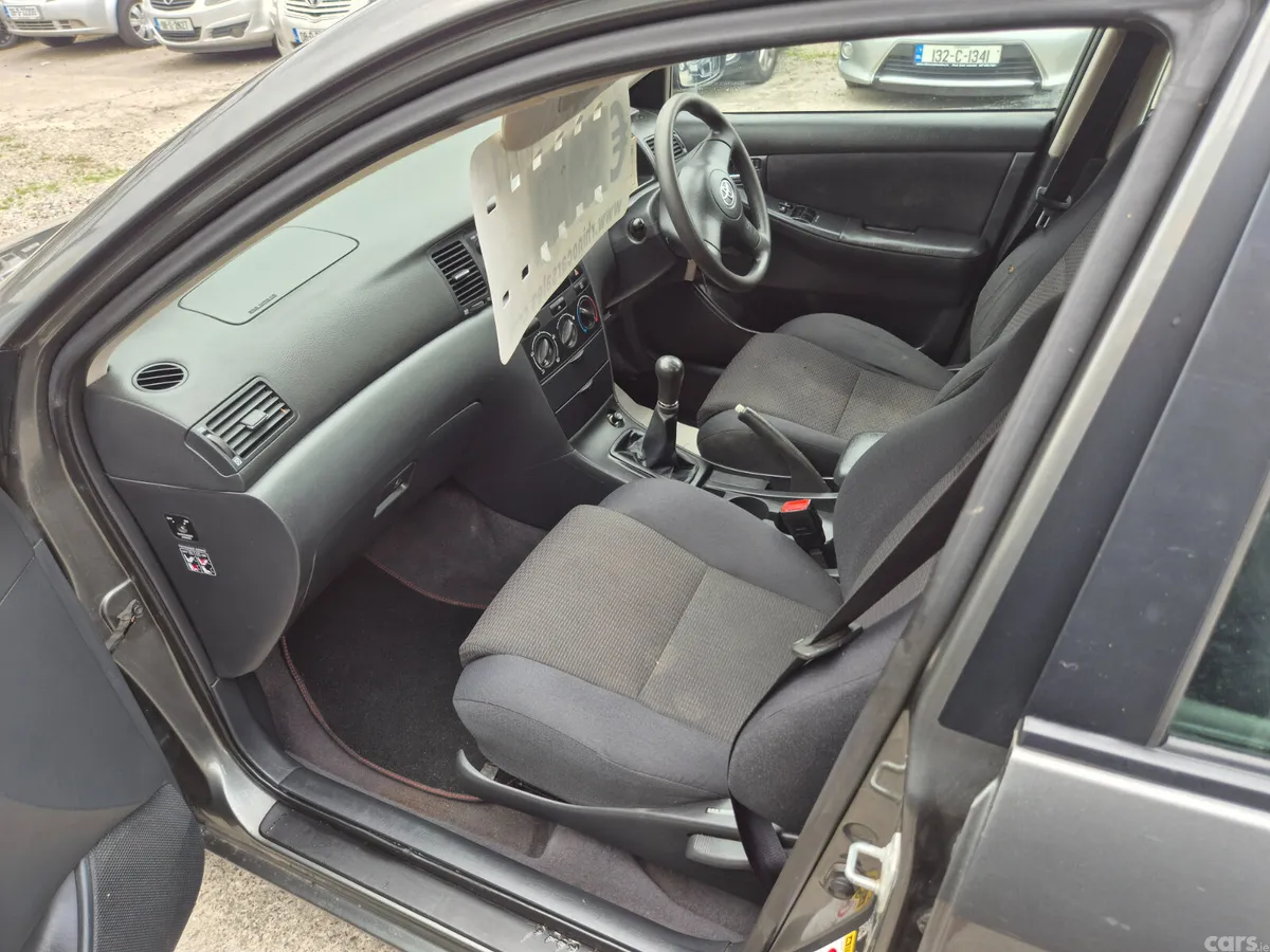 Toyota Corolla Saloon, Petrol, 2007, Grey