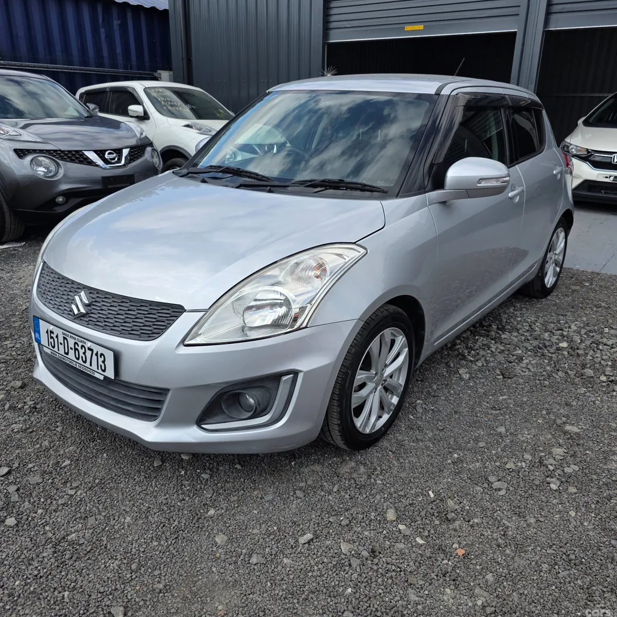 Suzuki Swift Hatchback, Petrol, 2015, Silver