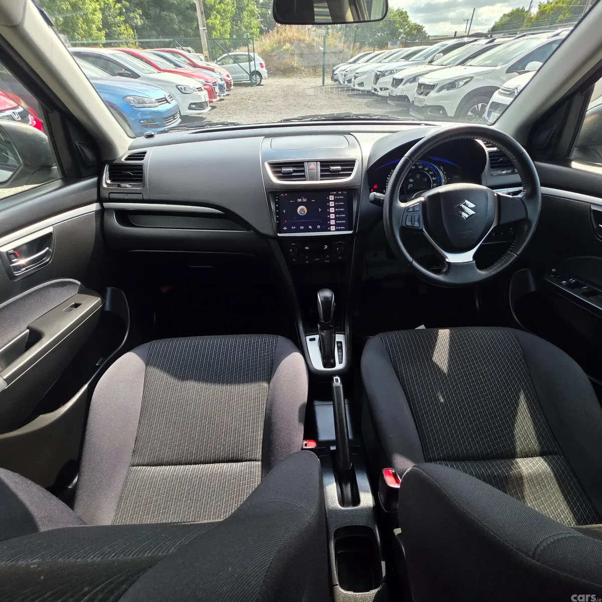 Suzuki Swift Hatchback, Petrol, 2015, Silver