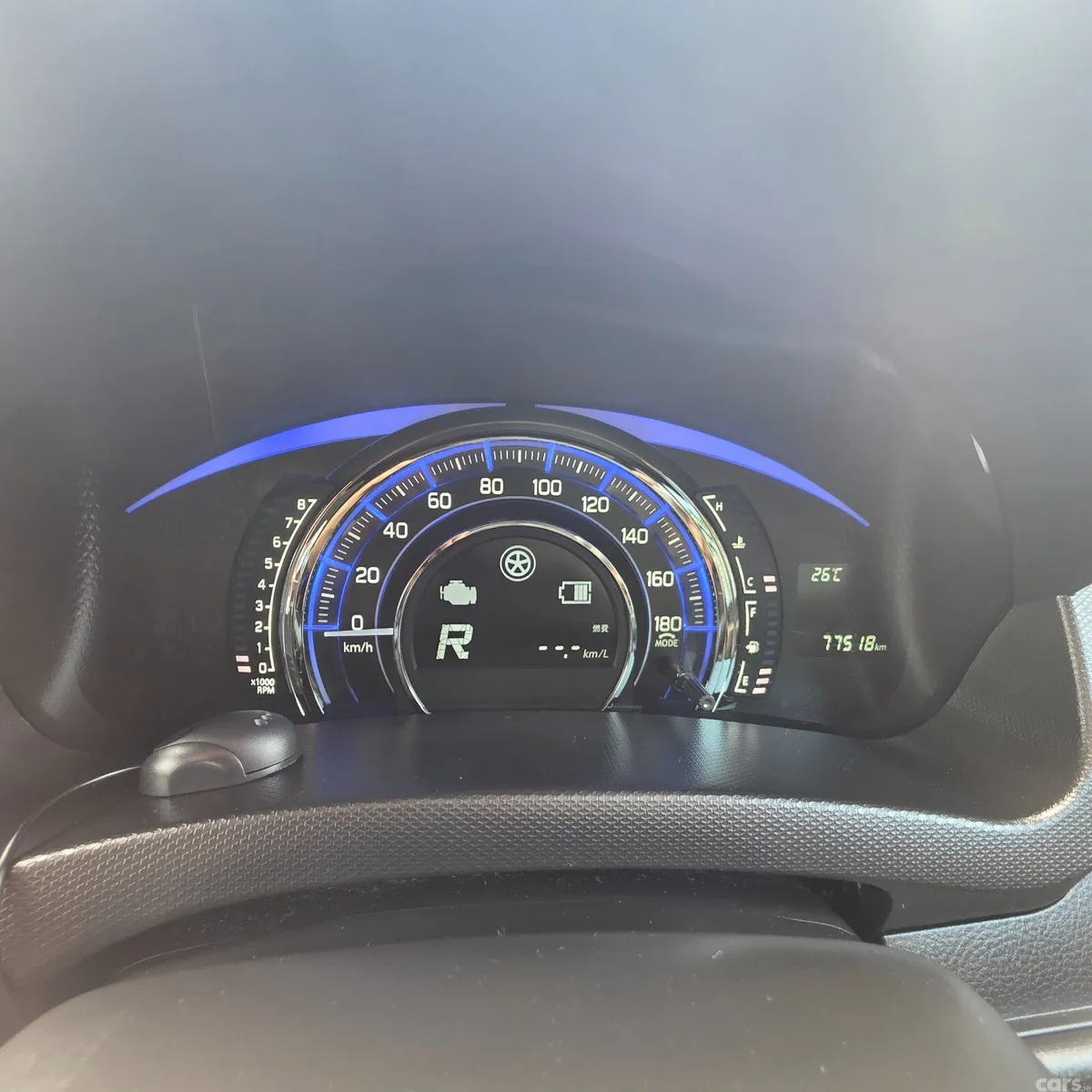Suzuki Swift Hatchback, Petrol, 2015, Silver