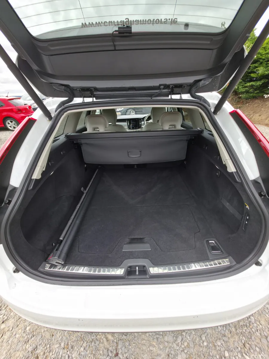 Volvo V90 Estate, Diesel, 2020, White