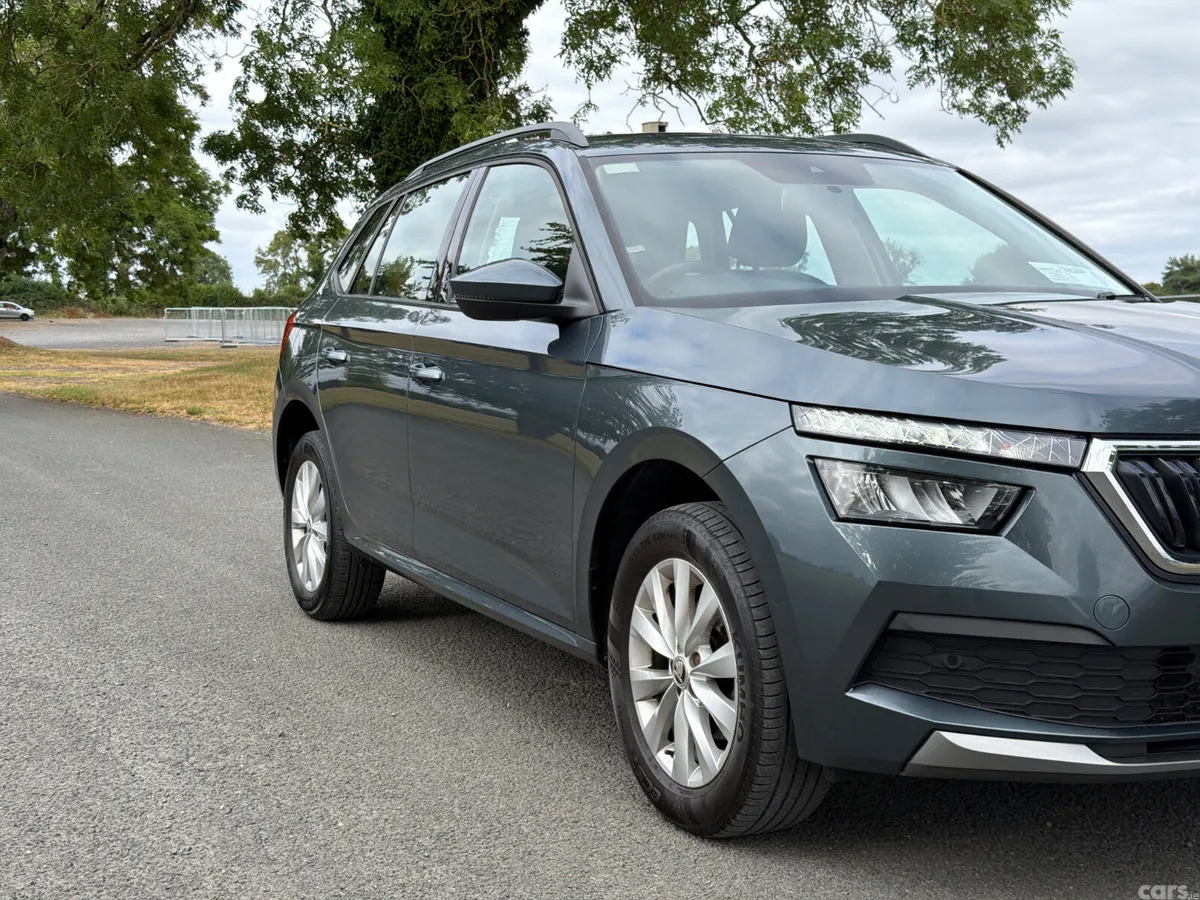 Skoda Kamiq Hatchback, Petrol, 2020, Grey