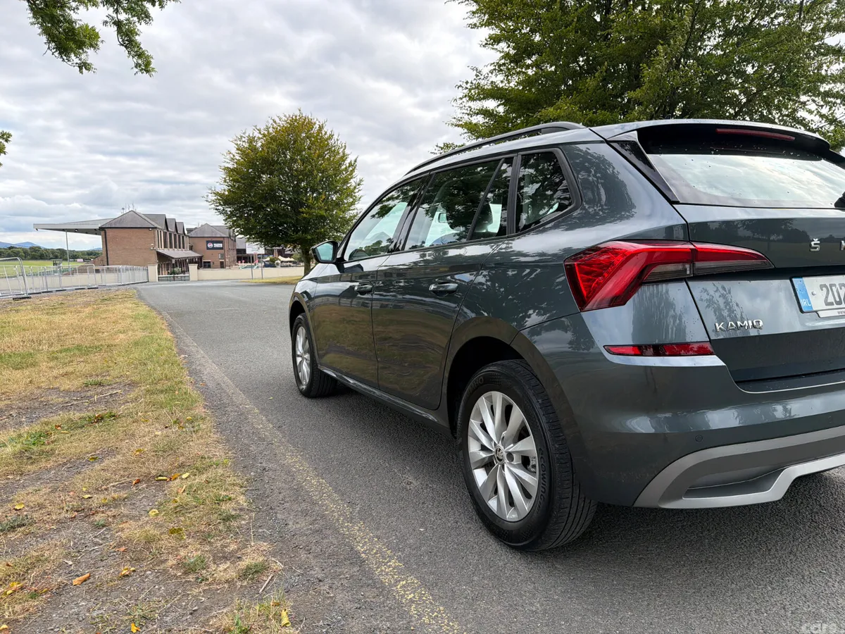 Skoda Kamiq Hatchback, Petrol, 2020, Grey