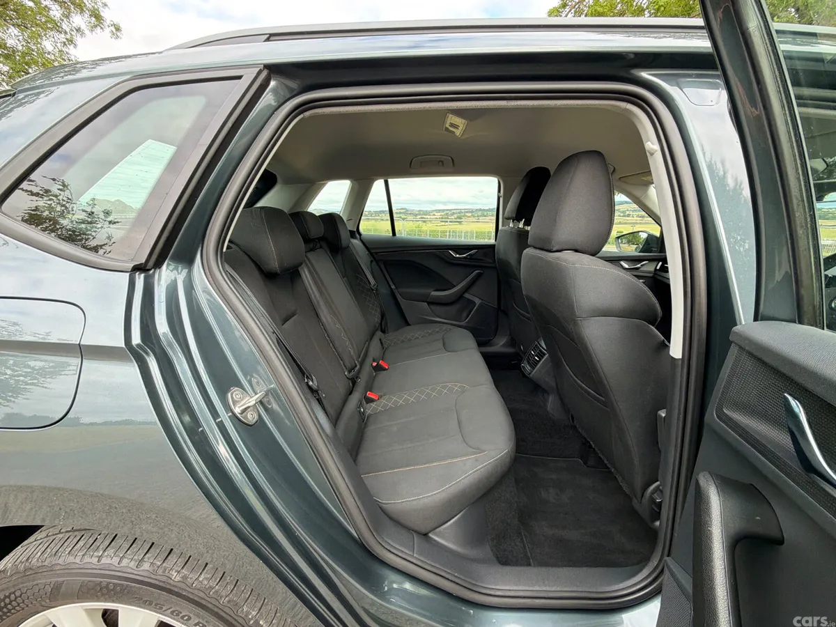 Skoda Kamiq Hatchback, Petrol, 2020, Grey
