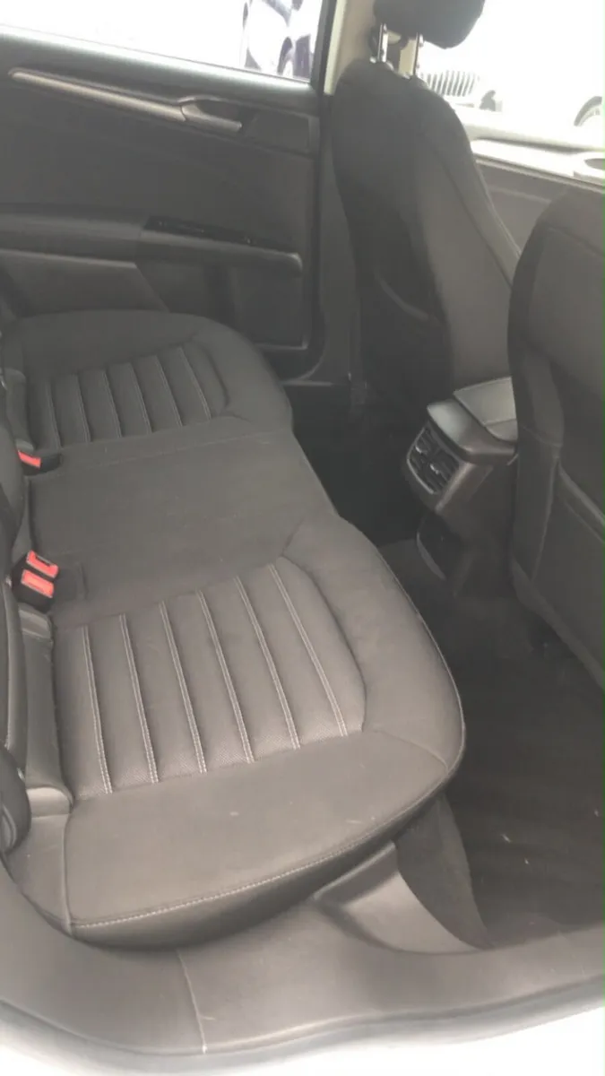 Ford Mondeo Hatchback, Diesel, 2019, White