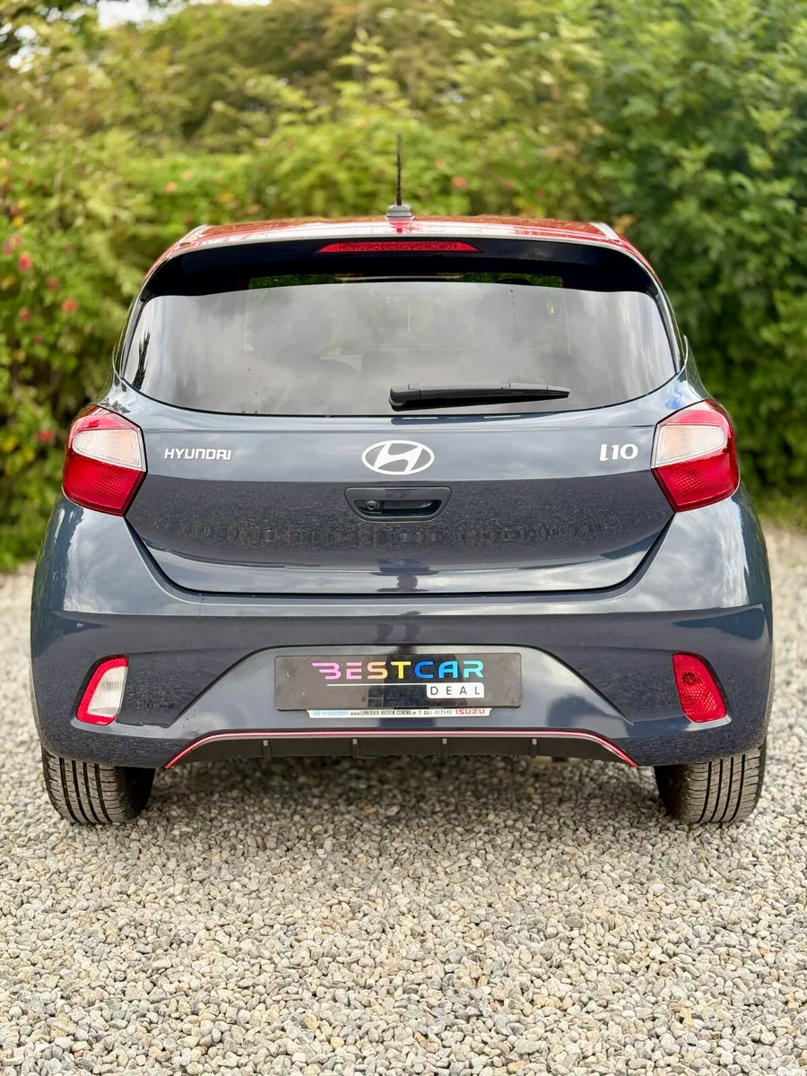 Hyundai i10 Hatchback, Petrol, 2023, Grey