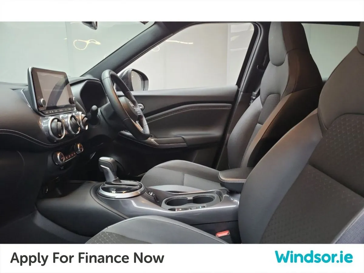 Nissan Juke SUV, Petrol Hybrid, 2024, Black