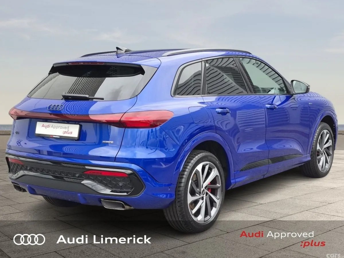 Audi Q5 SUV, Petrol Plug-in Hybrid, 2026, Blue