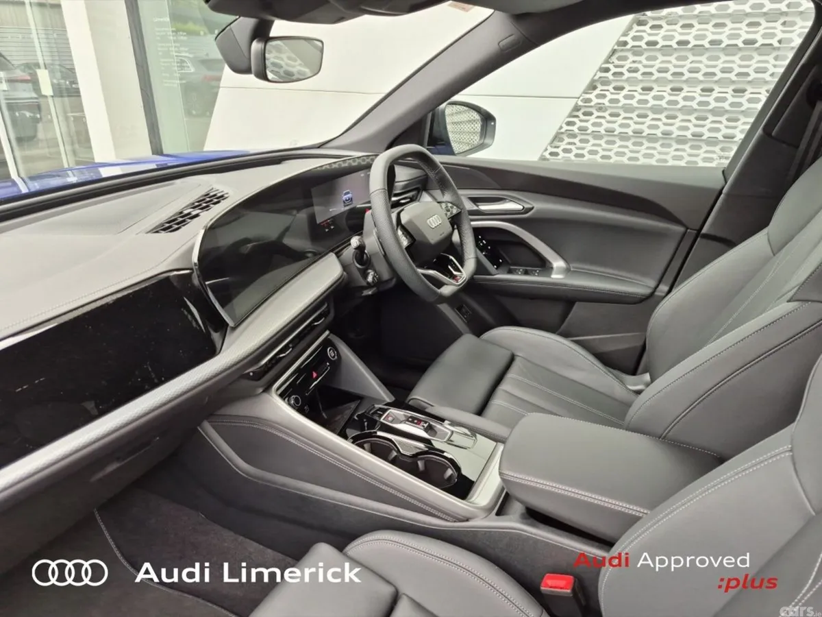 Audi Q5 SUV, Petrol Plug-in Hybrid, 2026, Blue