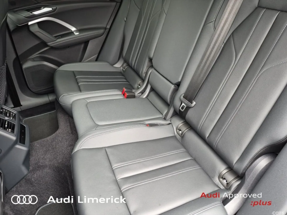 Audi Q5 SUV, Petrol Plug-in Hybrid, 2026, Blue