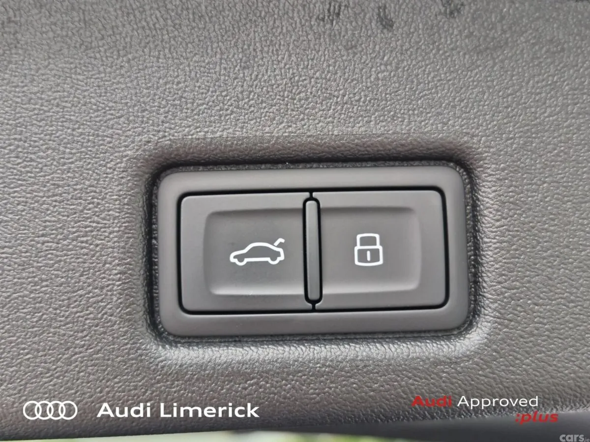 Audi Q5 SUV, Petrol Plug-in Hybrid, 2026, Blue