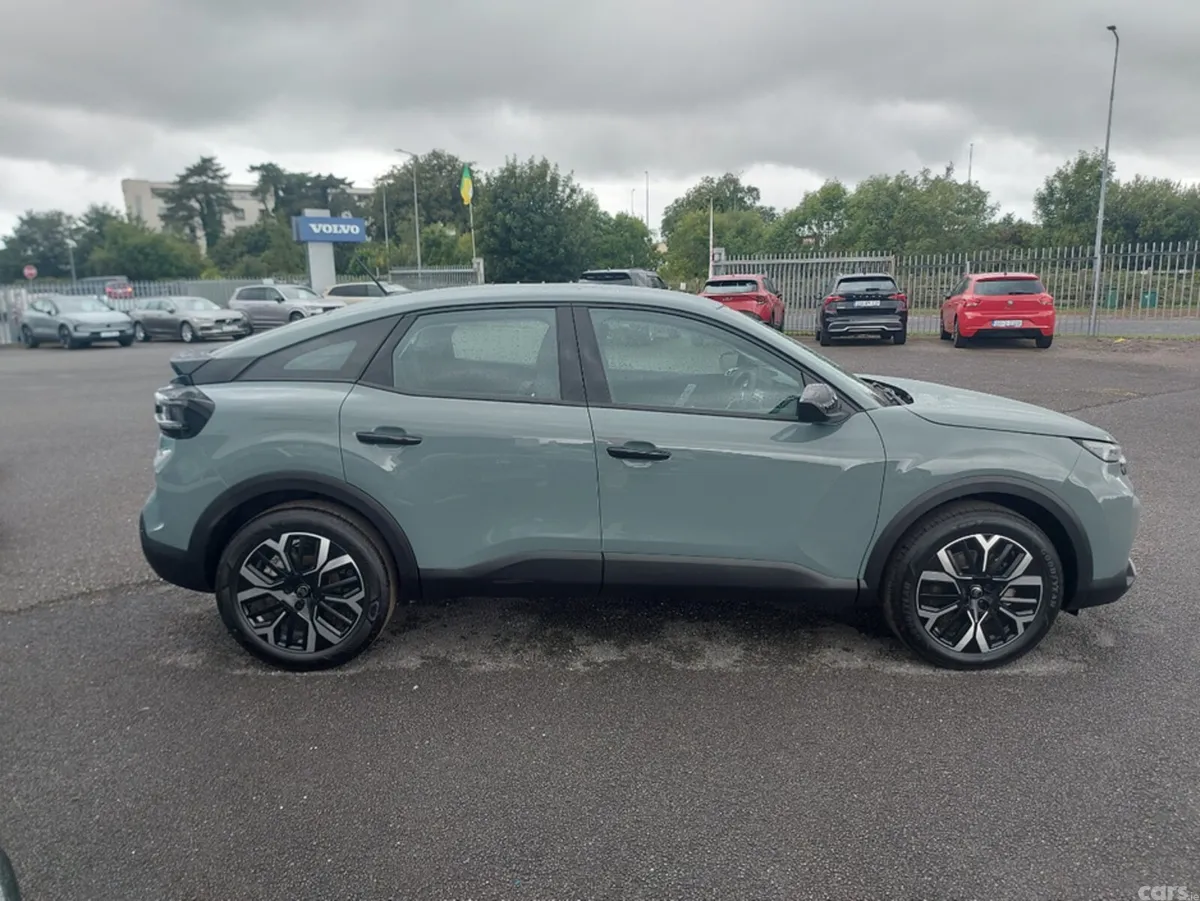 Citroen C4 Saloon, Petrol Hybrid, 2027, Green
