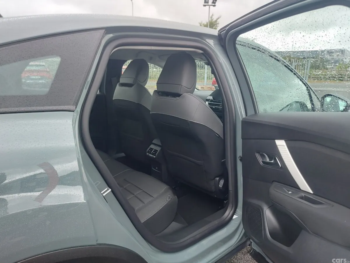Citroen C4 Saloon, Petrol Hybrid, 2027, Green
