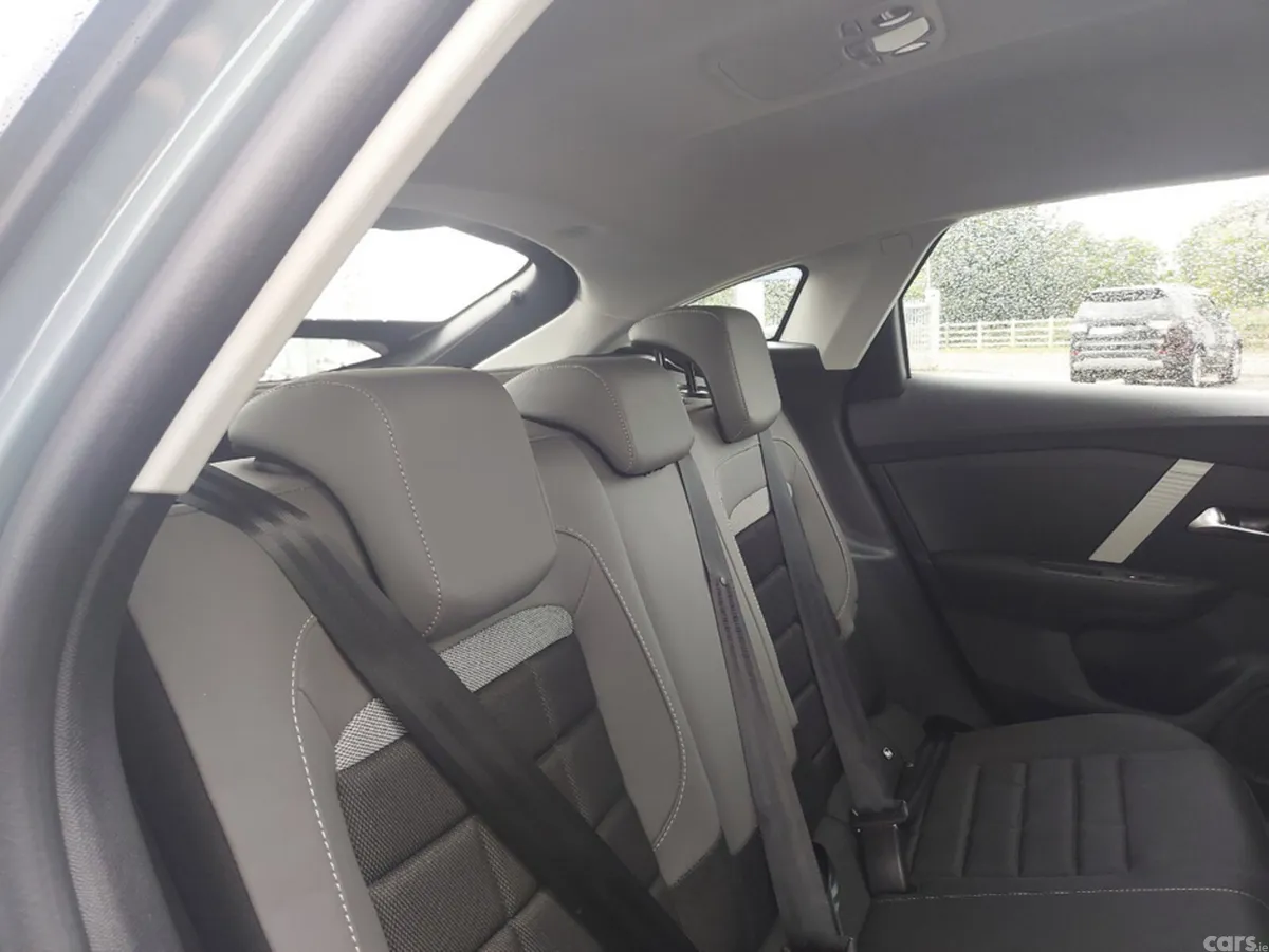 Citroen C4 Saloon, Petrol Hybrid, 2027, Green