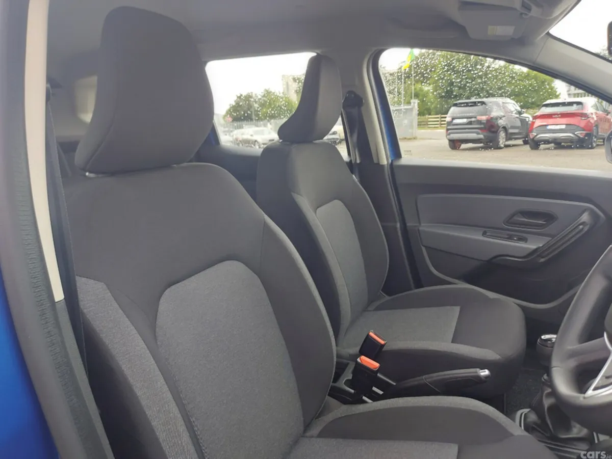Dacia Duster MPV, Diesel, 2022, Blue