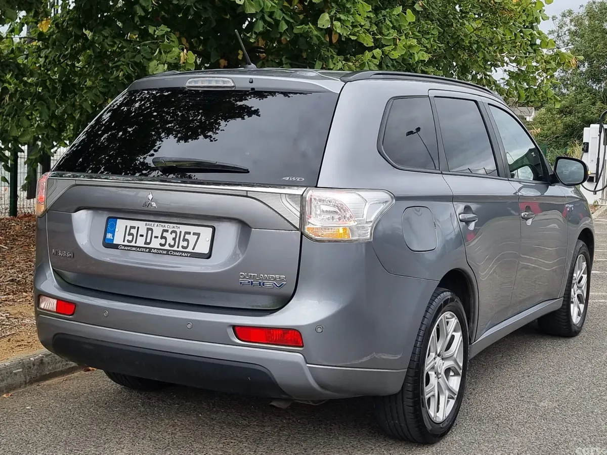 Mitsubishi Outlander SUV, Petrol Plug-in Hybrid, 2015, Grey