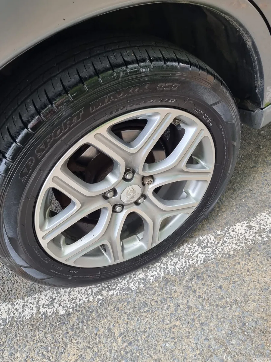 Mitsubishi Outlander SUV, Petrol Plug-in Hybrid, 2015, Grey