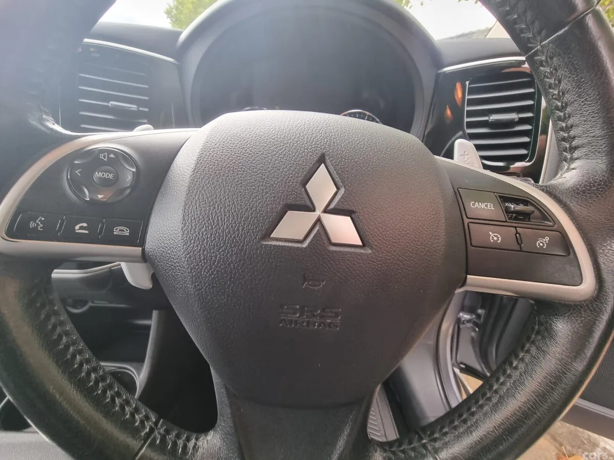Mitsubishi Outlander SUV, Petrol Plug-in Hybrid, 2015, Grey